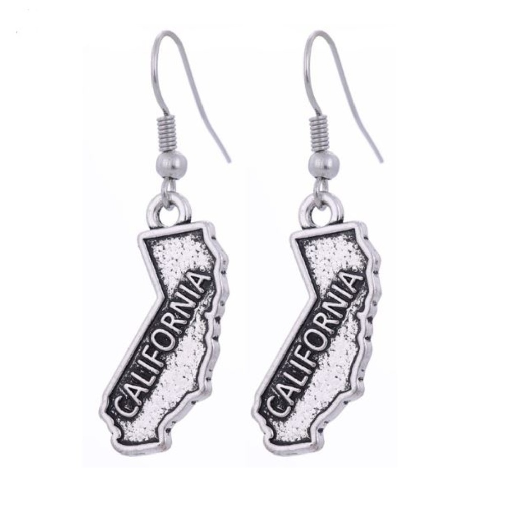 Brand New Attractive California State Map Earrings